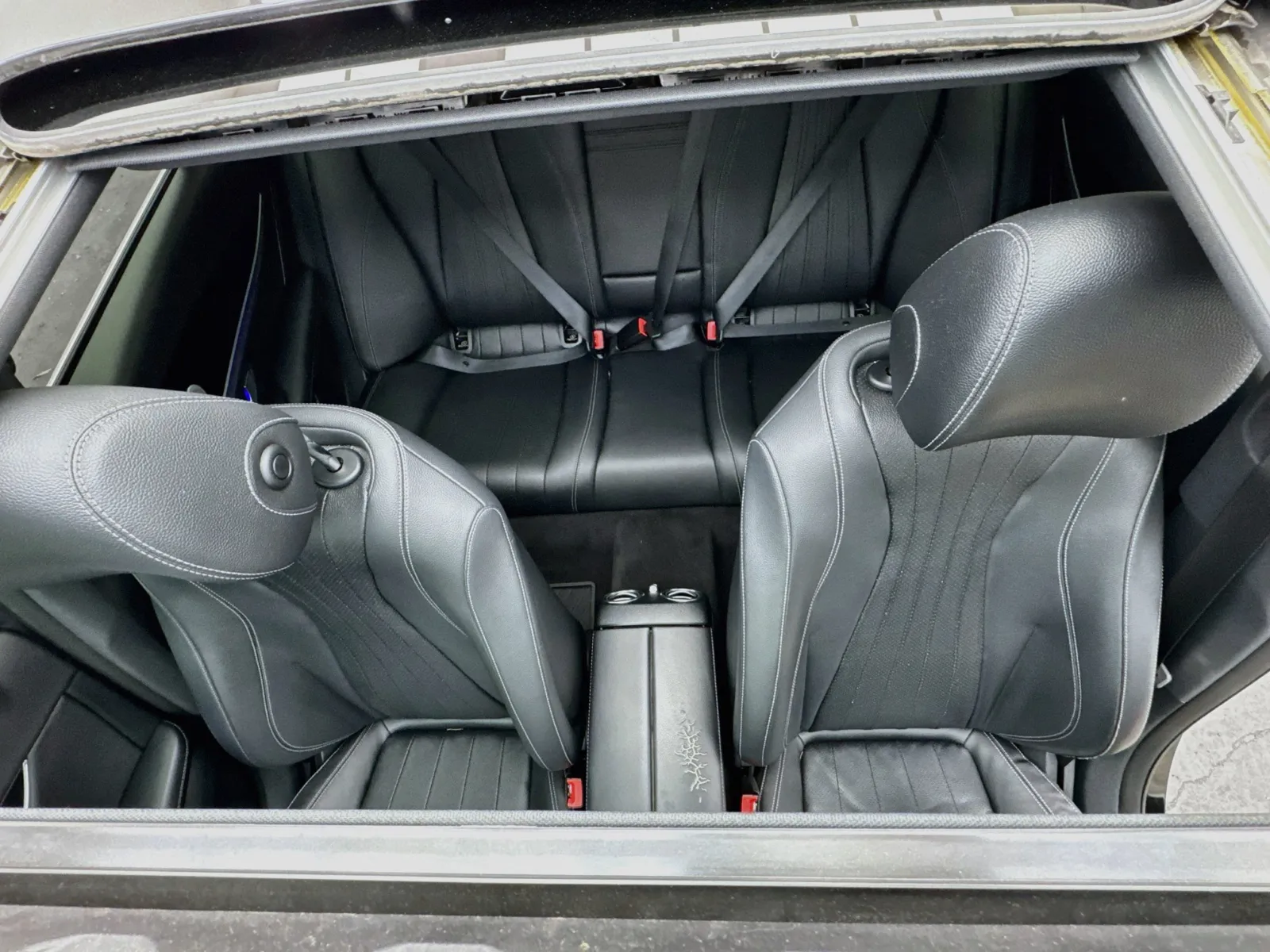 Mercedes-Benz E-Class photo 14