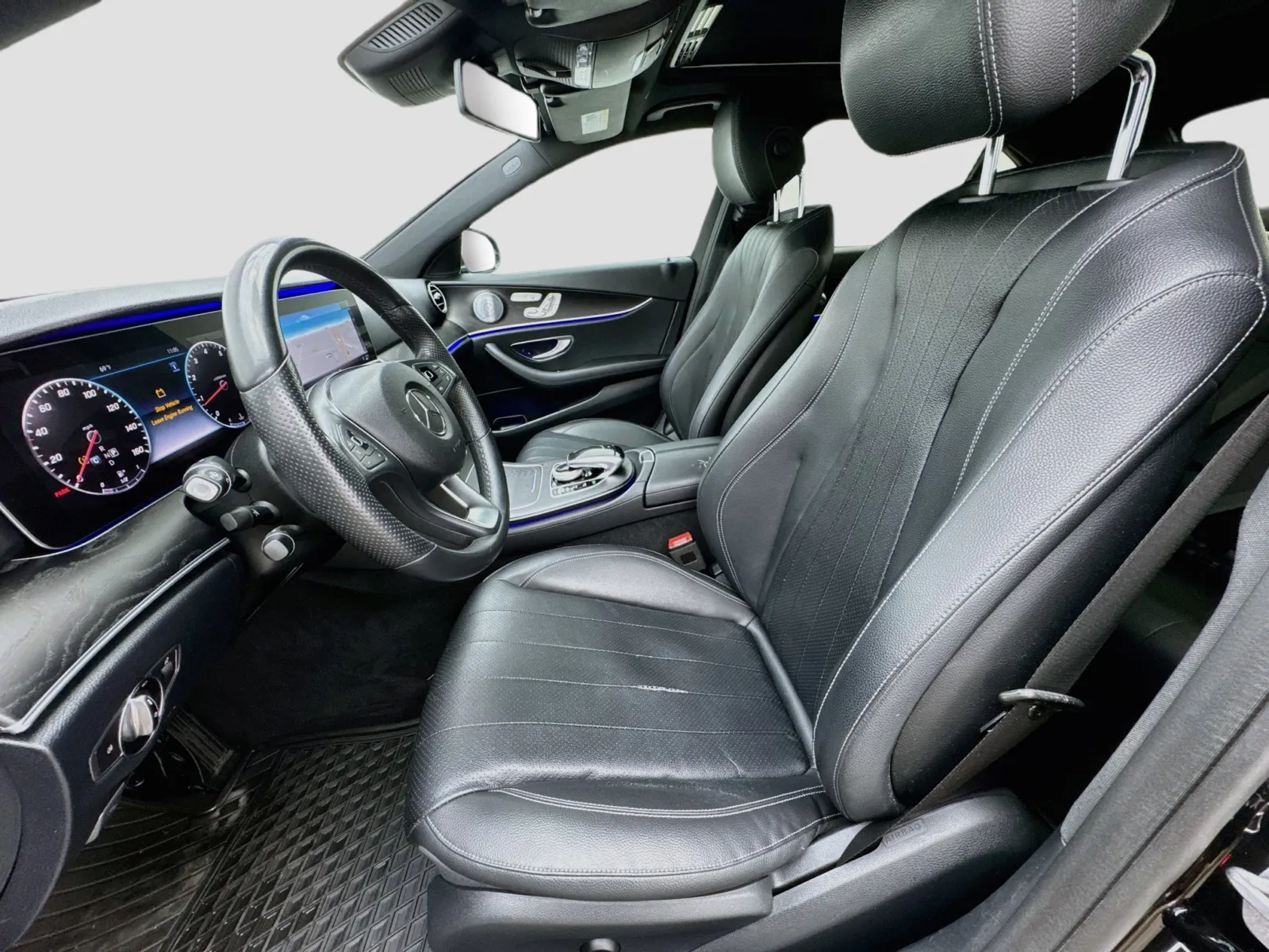 Mercedes-Benz E-Class photo 13