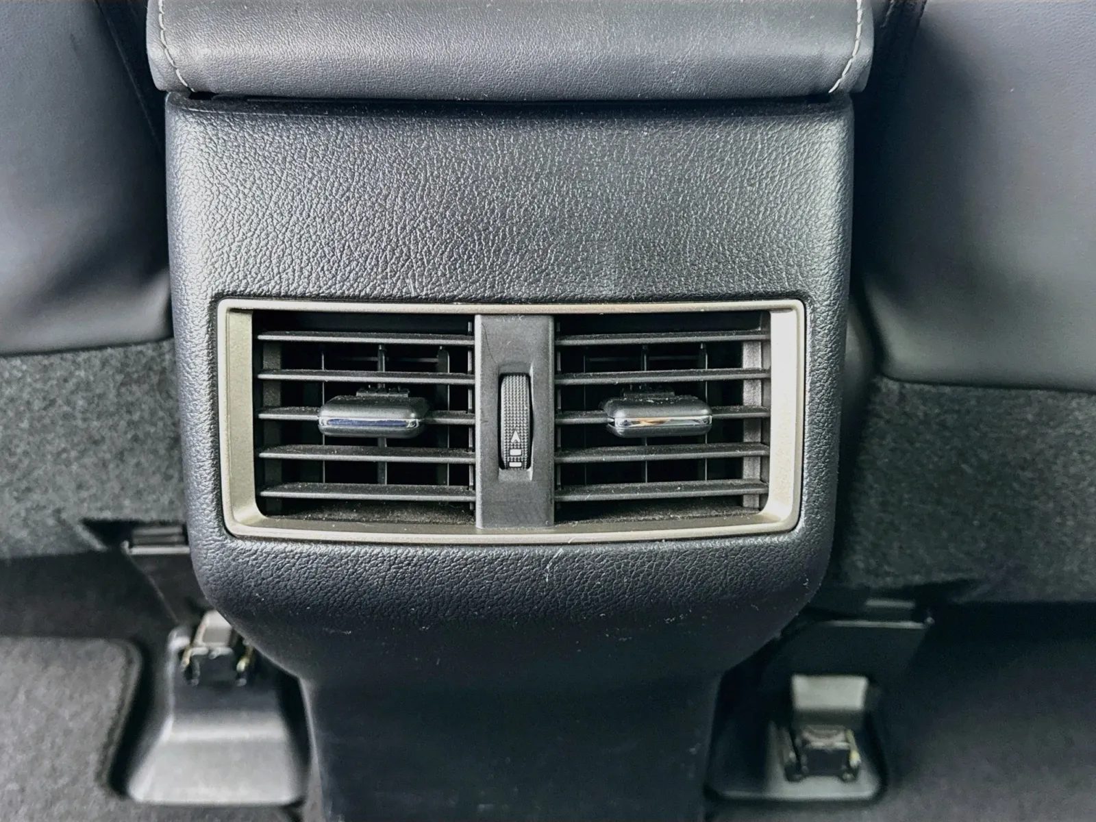 Lexus NX photo 17