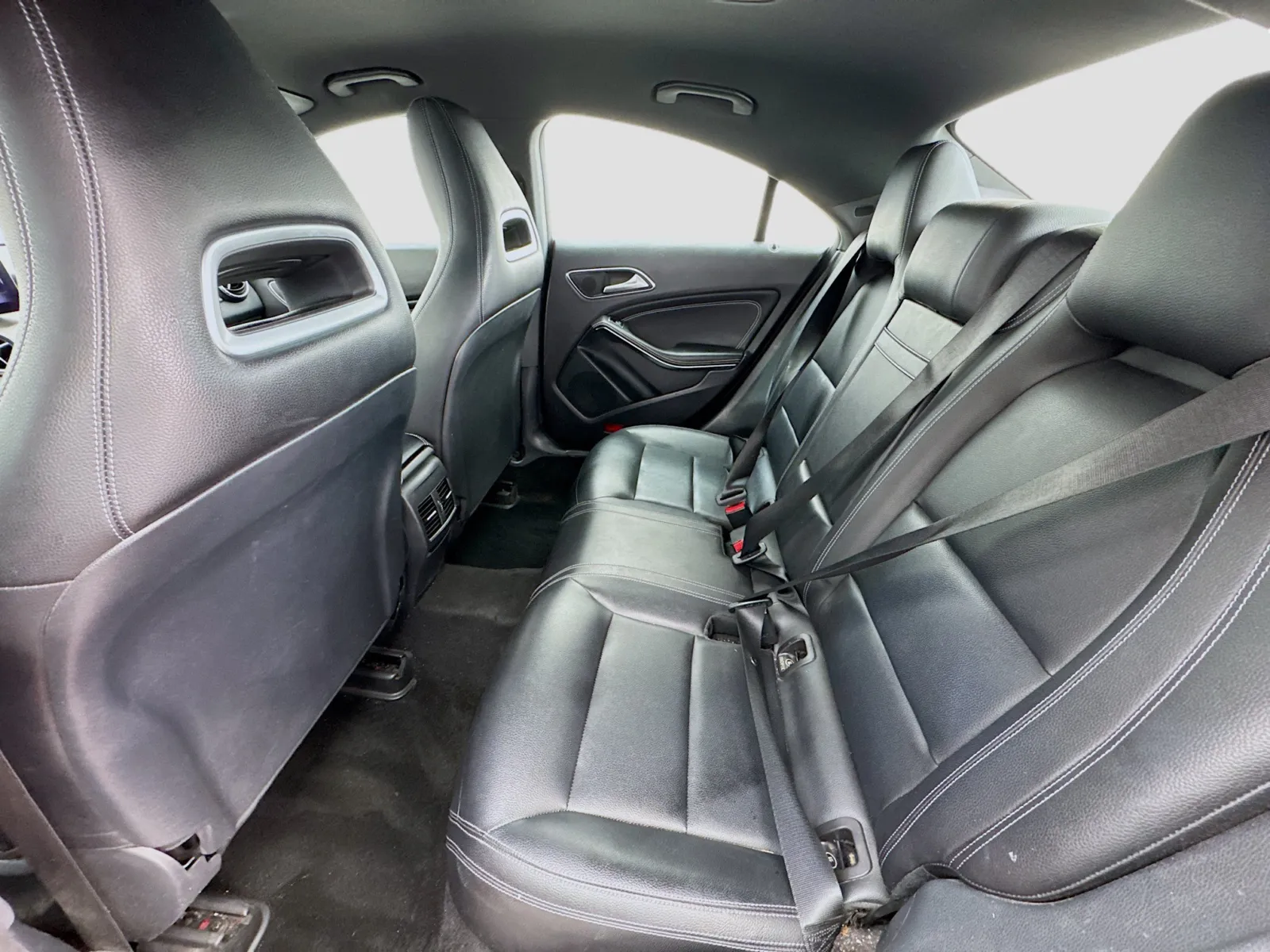Mercedes-Benz CLA photo 15