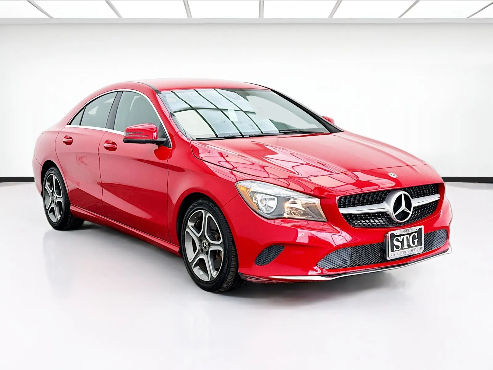 Mercedes-Benz CLA photo 3