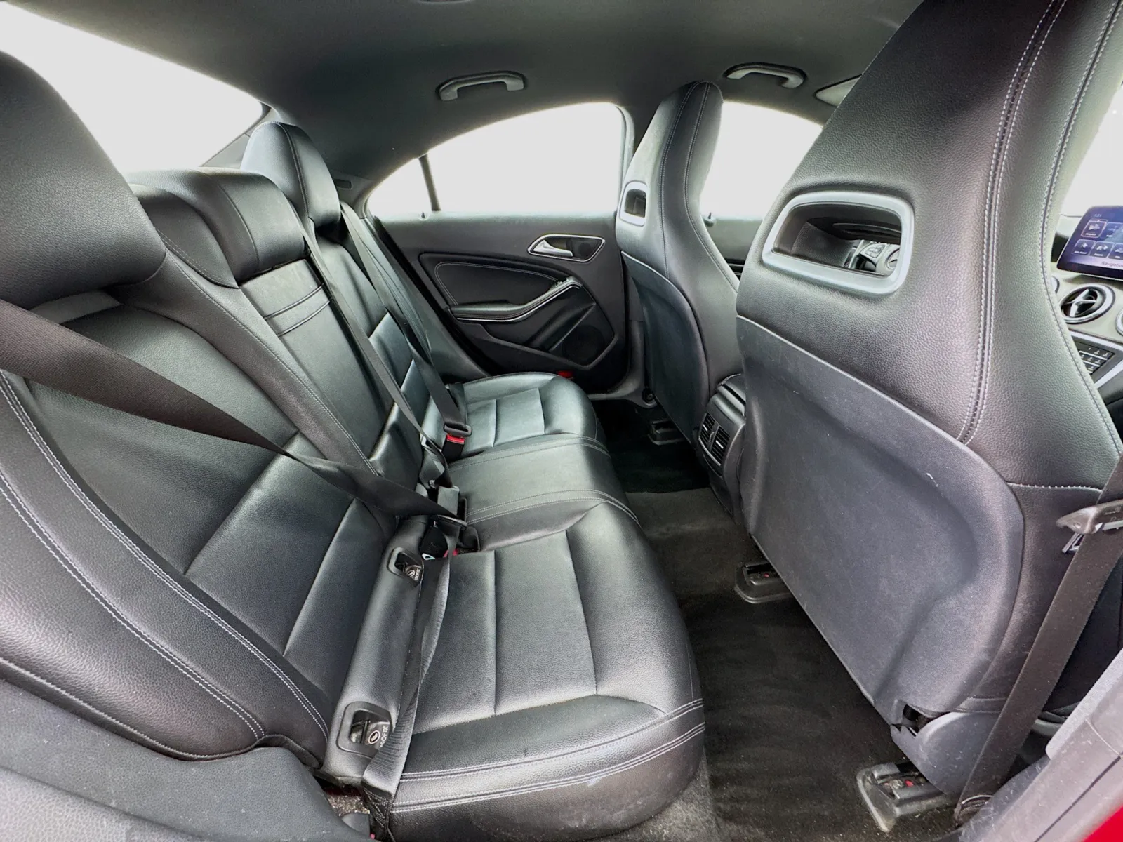 Mercedes-Benz CLA photo 18