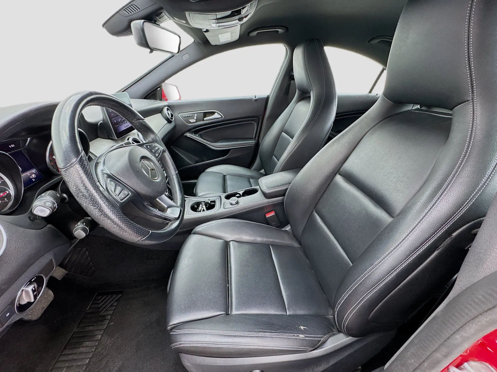 Mercedes-Benz CLA photo 13