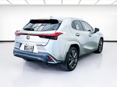 More photos of 2022 Lexus UX 250h F SPORT at STG Bellflower, CA