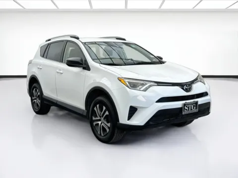 Another view of 2018 Toyota RAV4 LE for sale in Bellflower, CA at STG Bellflower