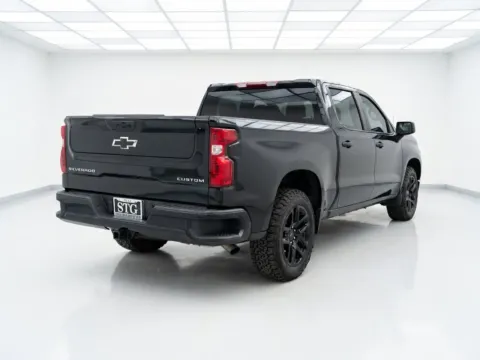 More photos of 2022 Chevrolet Silverado 1500 Custom at STG Bellflower, CA