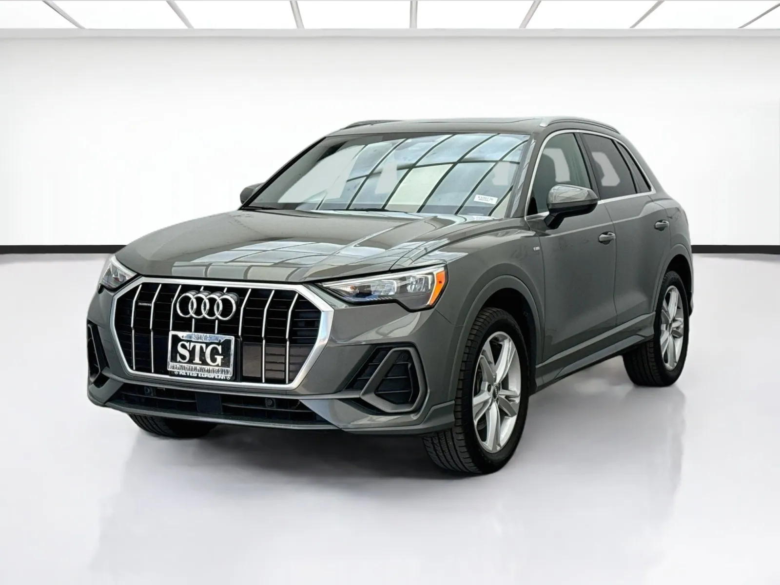 Gray 2019 Audi Q3 S line Premium for sale in Bellflower, CA