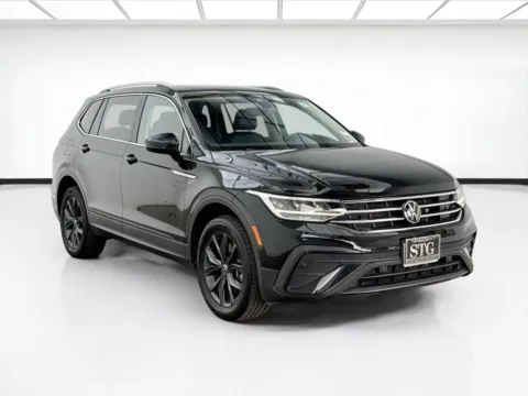 Another view of 2022 Volkswagen Tiguan SE for sale in Bellflower, CA at STG Bellflower