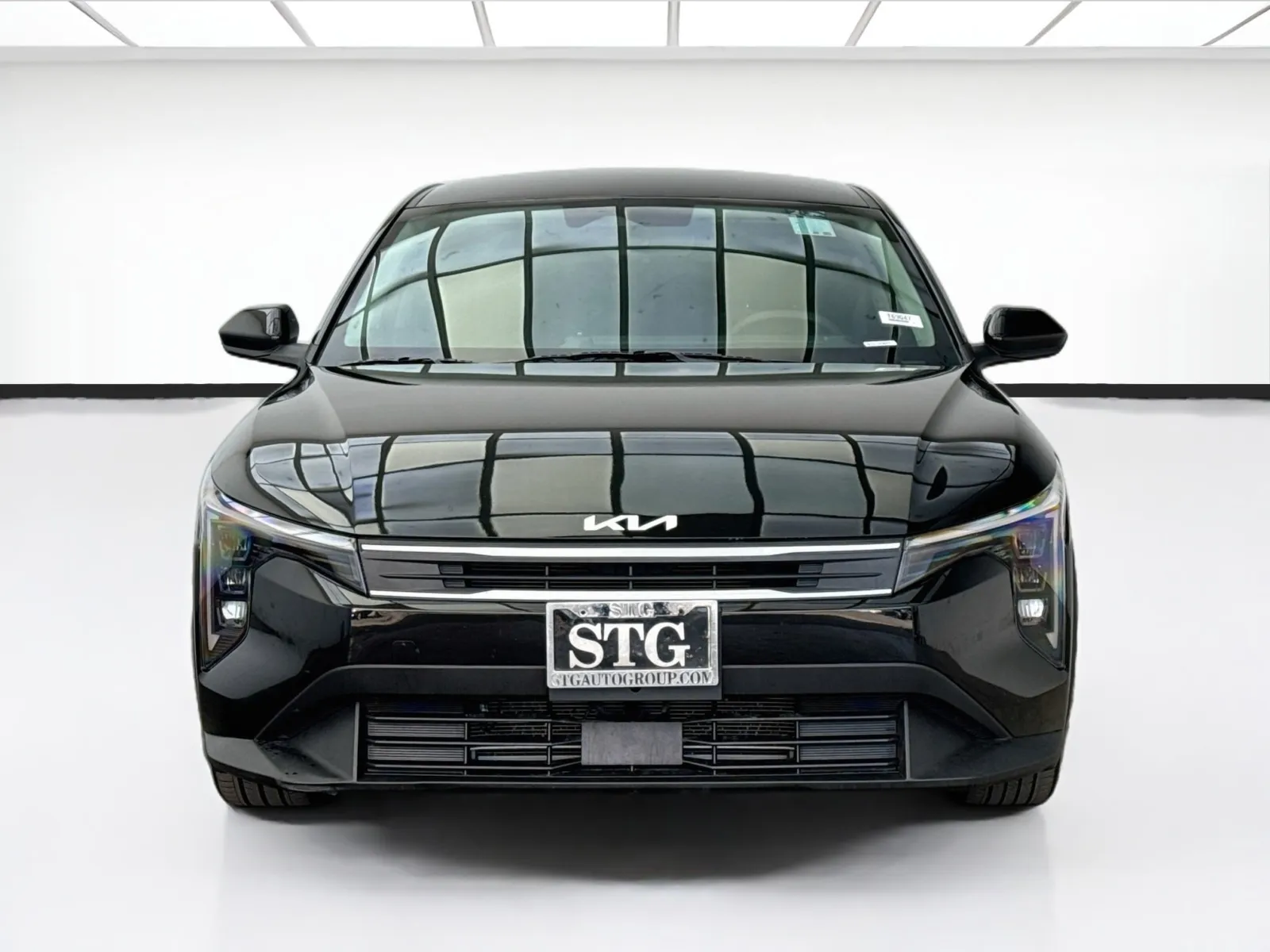 Kia K4 photo 2