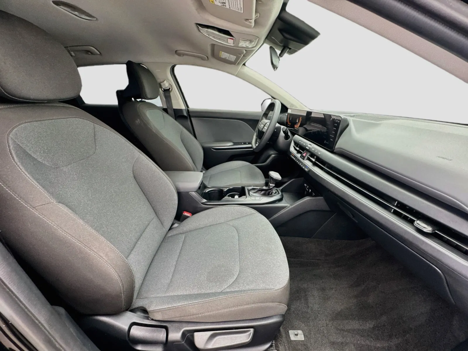 Kia K4 photo 19
