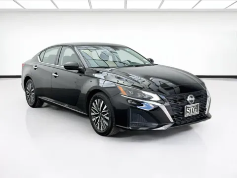 Another view of 2024 Nissan Altima 2.5 SV for sale in Bellflower, CA at STG Bellflower