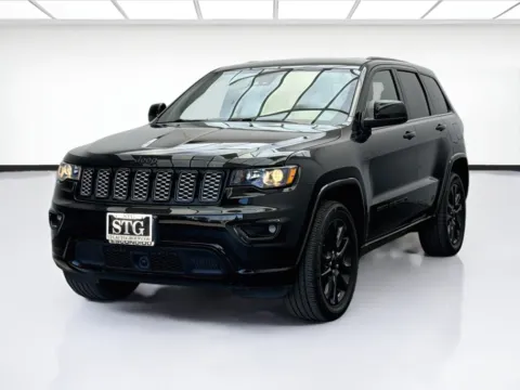 Black 2022 Jeep Grand Cherokee WK Laredo X for sale in Bellflower, CA