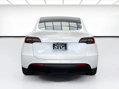 More photos of 2022 Tesla Model Y Long Range at STG Bellflower, CA