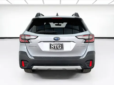 More photos of 2020 Subaru Outback Limited at STG Bellflower, CA