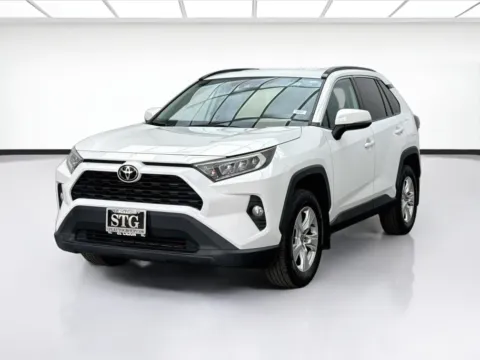 White 2021 Toyota RAV4 XLE for sale in Bellflower, CA