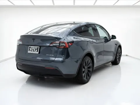 More photos of 2021 Tesla Model Y Long Range at STG Bellflower, CA