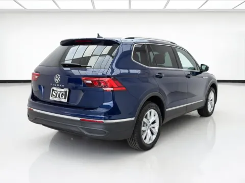 More photos of 2022 Volkswagen Tiguan SE at STG Bellflower, CA