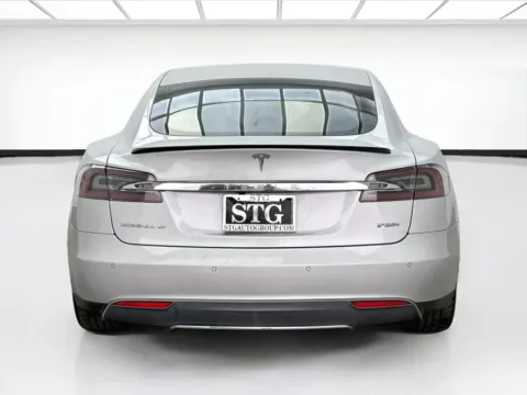More photos of 2014 Tesla Model S at STG Bellflower, CA