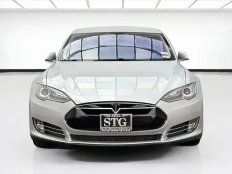 Photos of 2014 Tesla Model S for sale in Bellflower, CA at STG Bellflower
