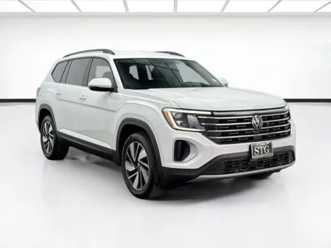 Another view of 2024 Volkswagen Atlas 2.0T SE w/Technology for sale in Bellflower, CA at STG Bellflower
