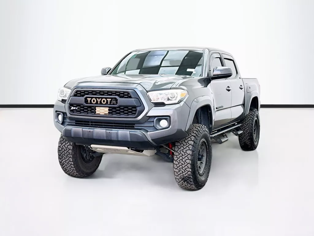 2018 Toyota Tacoma SR5 V6 for sale in Bellflower, CA