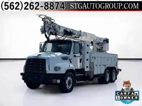 Unknown 2016 Freightliner 114SD Altec D3060-TR, Digger Derrick Rear Mounted for sale in Bellflower, CA
