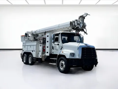 Another view of 2016 Freightliner 114SD Altec D3060-TR, Digger Derrick Rear Mounted for sale in Bellflower, CA at STG Bellflower