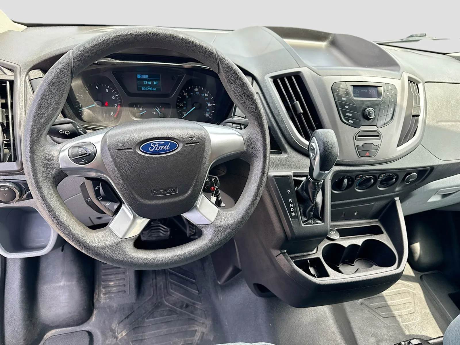 2015 Ford Transit XL - Photo 12