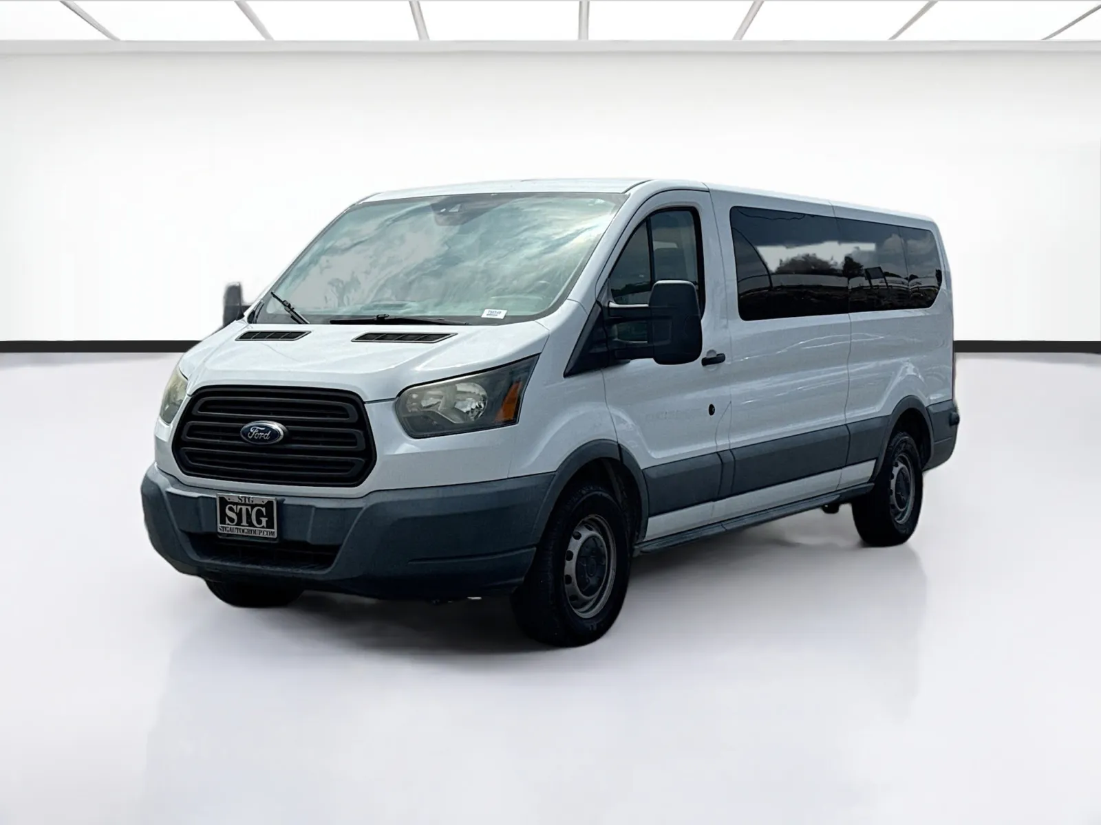 2015 Ford Transit 350 XL Wagon Low Roof 60/40 Pass. 148 WB's photo
