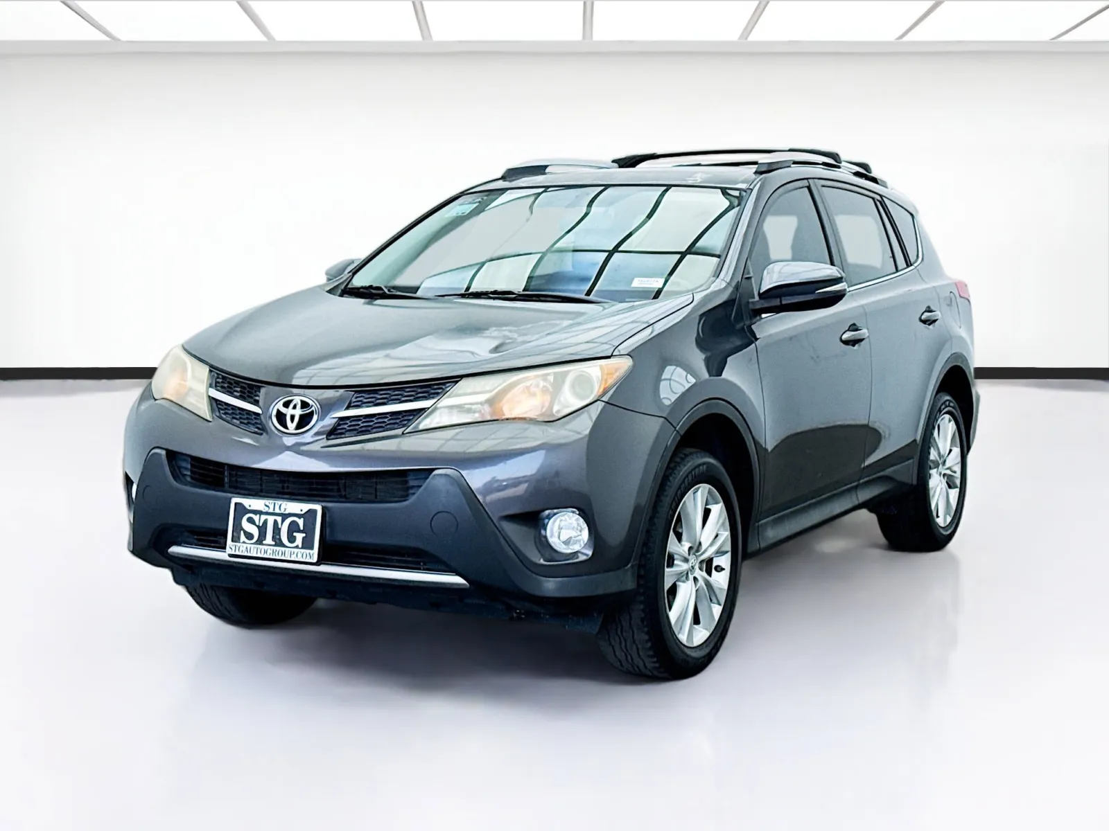Gray 2015 Toyota RAV4 Limited for sale in Bellflower, CA