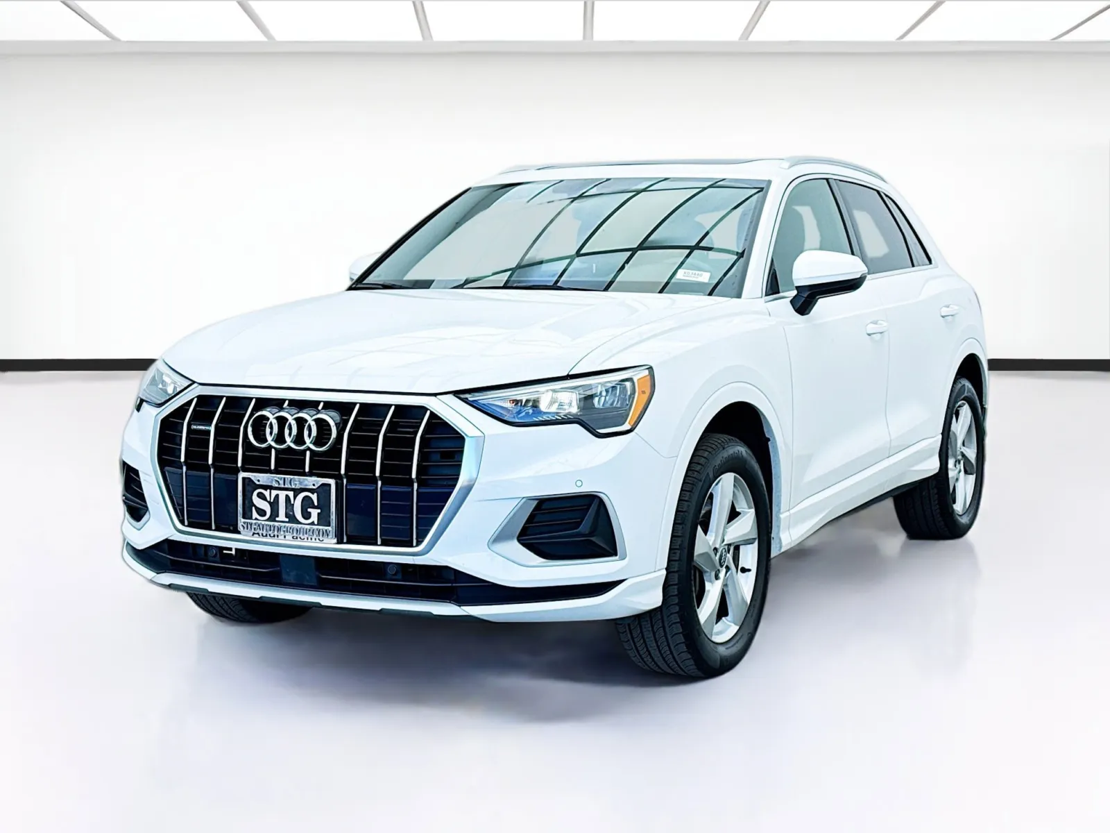 White 2020 Audi Q3 Premium quattro for sale in Bellflower, CA