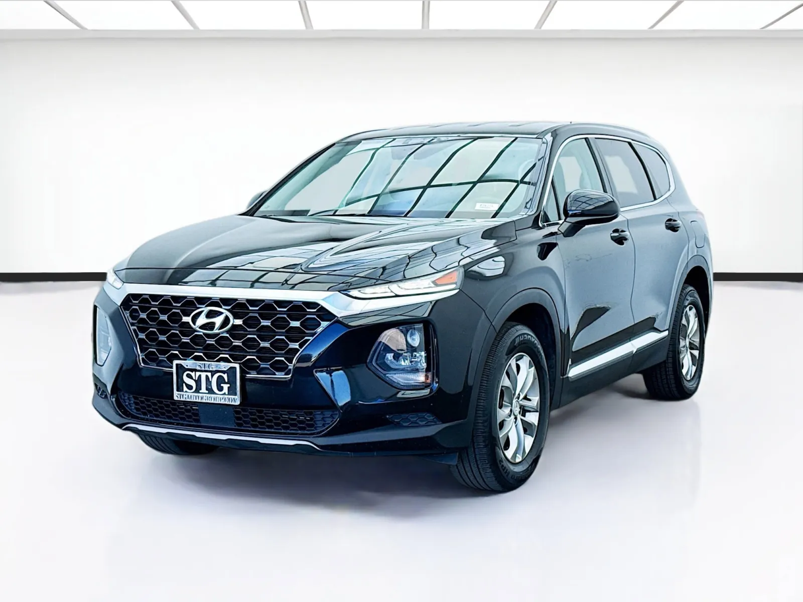 Black 2020 Hyundai Santa Fe SE for sale in Bellflower, CA