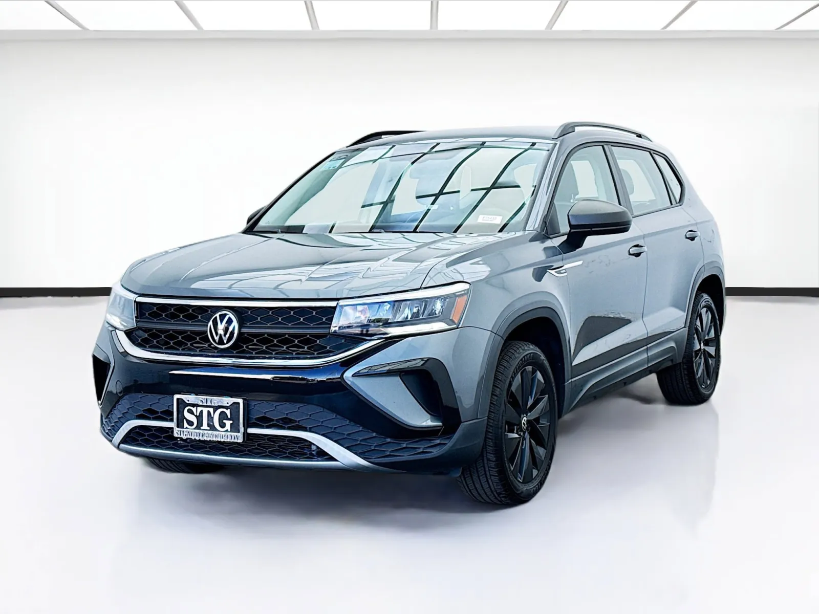 Gray 2022 Volkswagen Taos 1.5T S for sale in Bellflower, CA