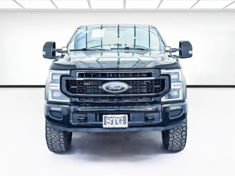 Photos of 2022 Ford Super Duty F-250 SRW Lariat ULTIMATE/BLACK APPEARANCE/TREMOR OFF-ROAD for sale in Bellflower, CA at STG Bellflower