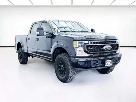 Another view of 2022 Ford Super Duty F-250 SRW Lariat ULTIMATE/BLACK APPEARANCE/TREMOR OFF-ROAD for sale in Bellflower, CA at STG Bellflower