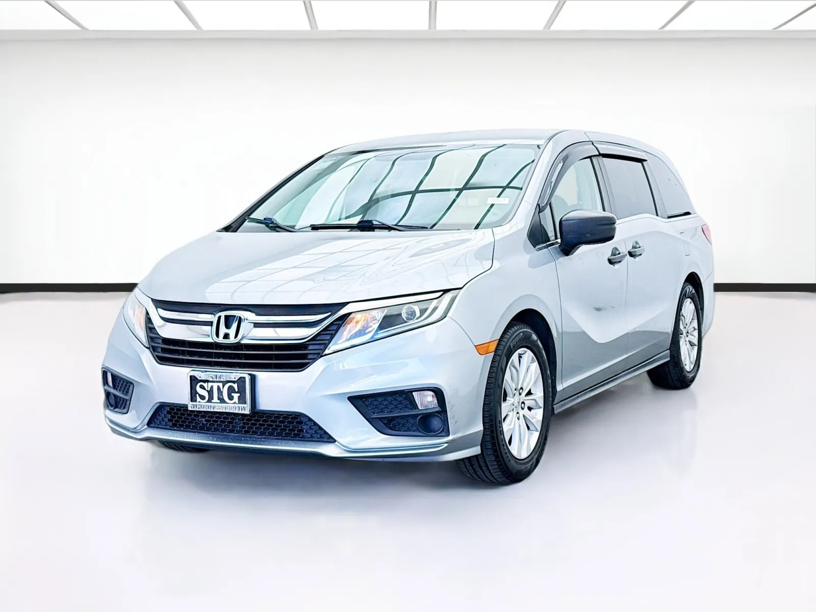 Beige 2018 Honda Odyssey LX for sale in Bellflower, CA