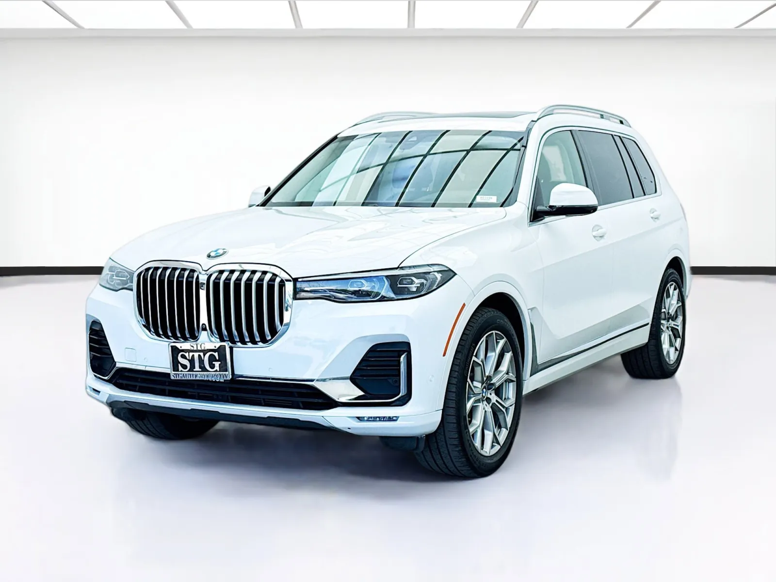 White 2019 BMW X7 xDrive40i for sale in Bellflower, CA