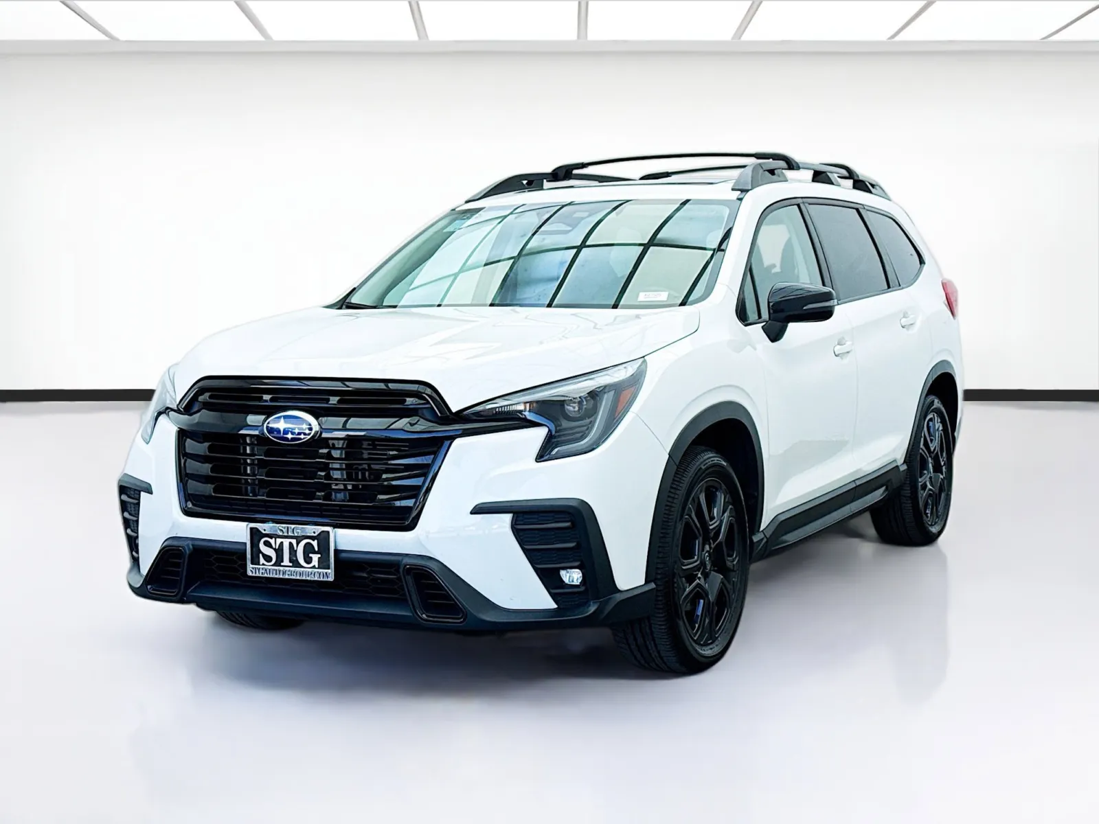 White 2023 Subaru Ascent Onyx Edition for sale in Bellflower, CA