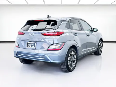 More photos of 2022 Hyundai Kona Electric SEL at STG Bellflower, CA