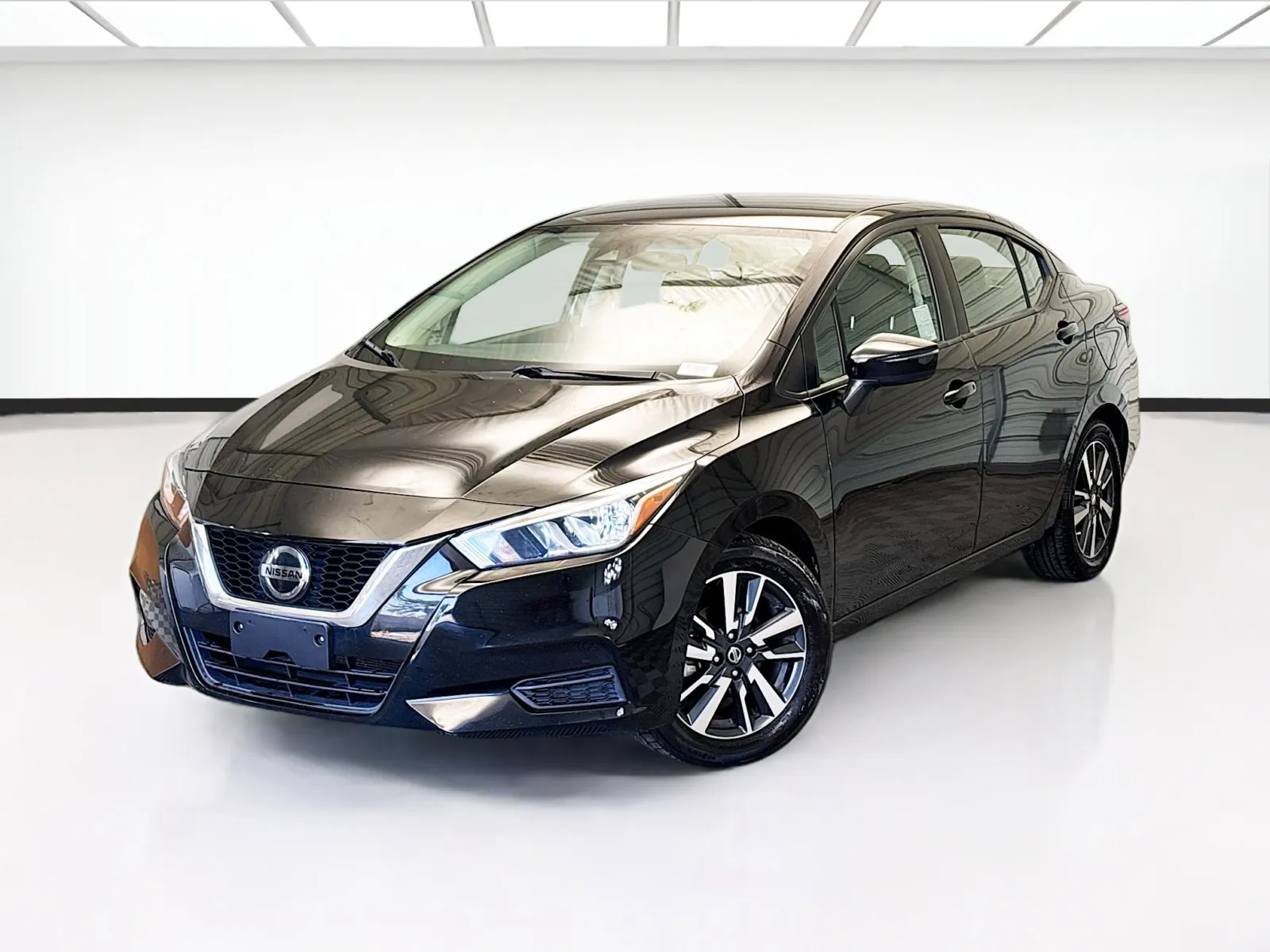 Black 2021 Nissan Versa 1.6 SV for sale in Bellflower, CA