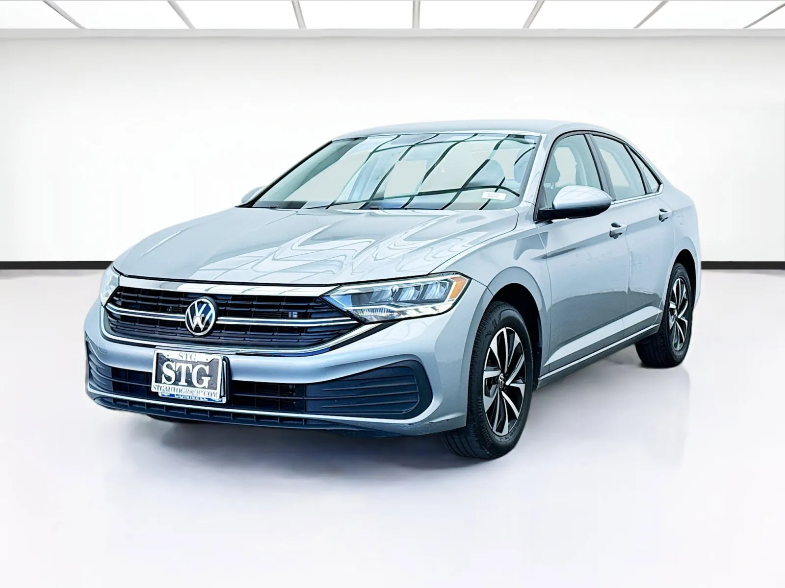 Silver 2022 Volkswagen Jetta 1.5T S for sale in Bellflower, CA