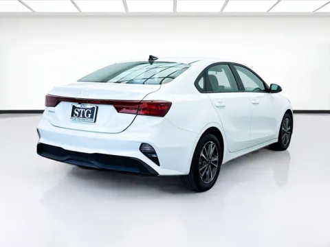 More photos of 2023 Kia Forte LXS at STG Bellflower, CA