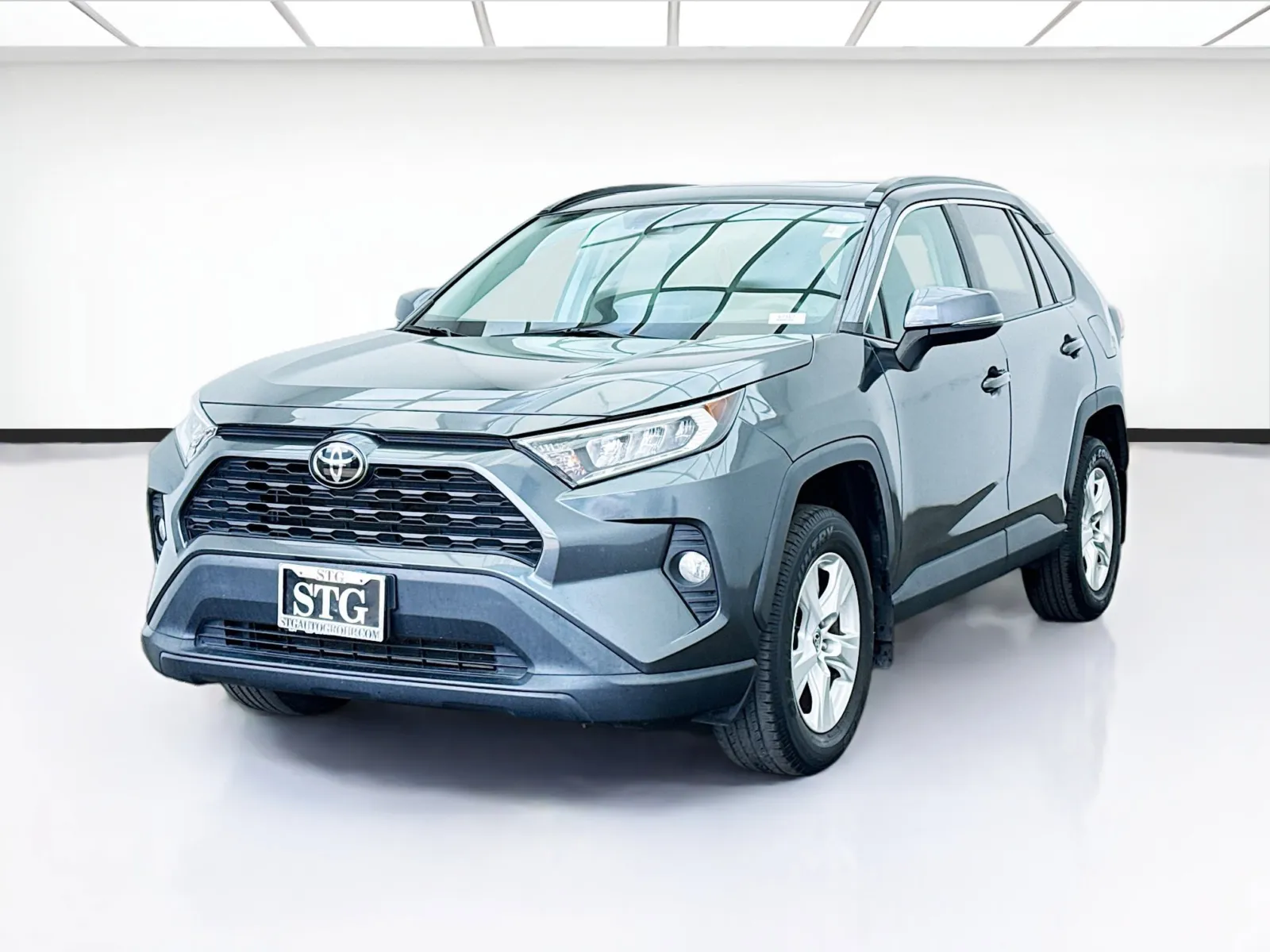 Gray 2021 Toyota RAV4 XLE for sale in Bellflower, CA