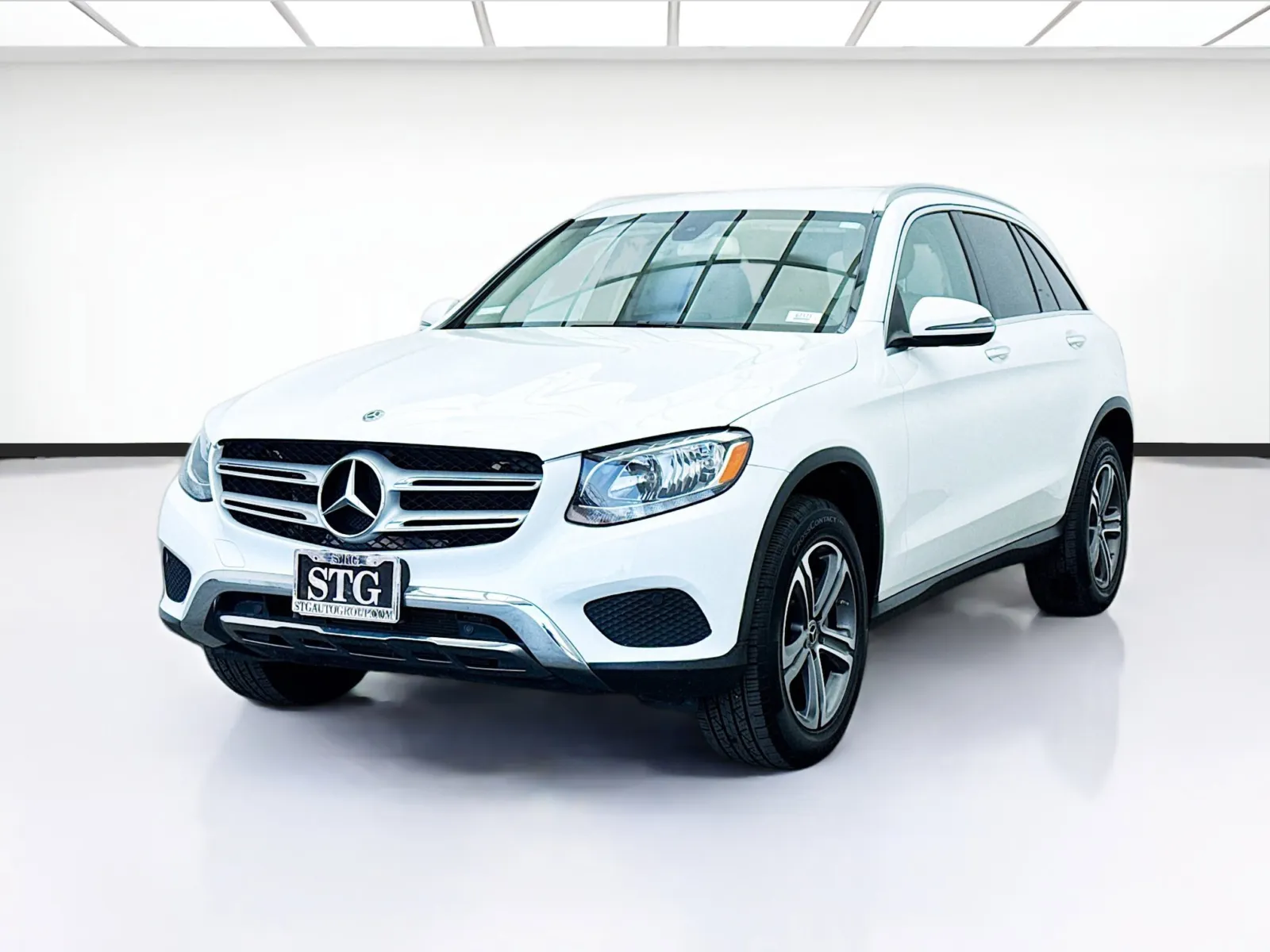 White 2019 Mercedes-Benz GLC 300 for sale in Bellflower, CA