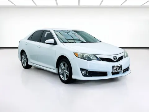 Another view of 2014 Toyota Camry SE for sale in Bellflower, CA at STG Bellflower