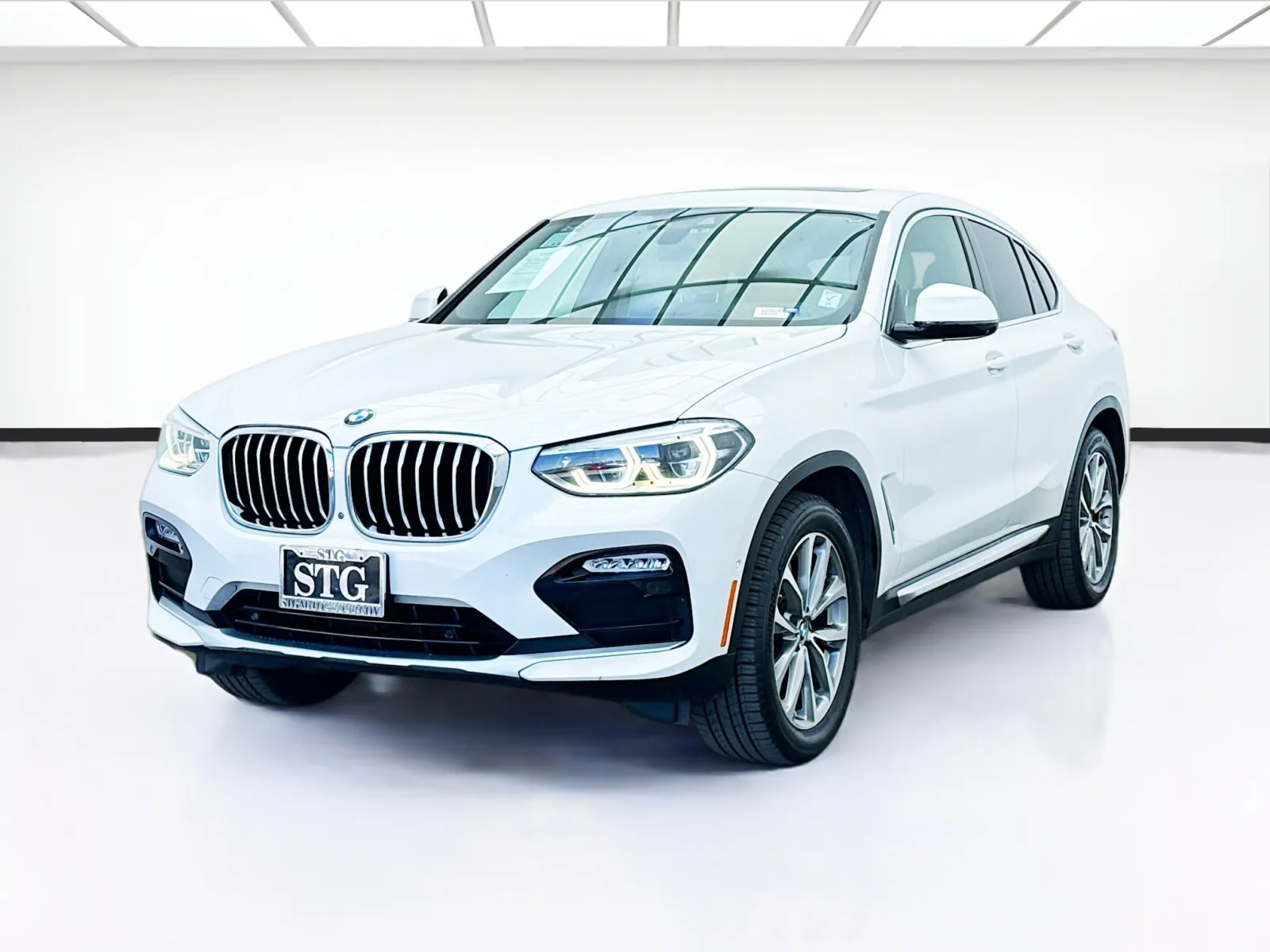White 2019 BMW X4 xDrive30i for sale in Bellflower, CA