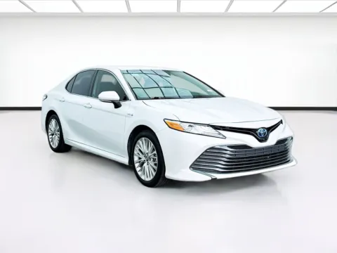 Another view of 2020 Toyota Camry XLE for sale in Bellflower, CA at STG Bellflower