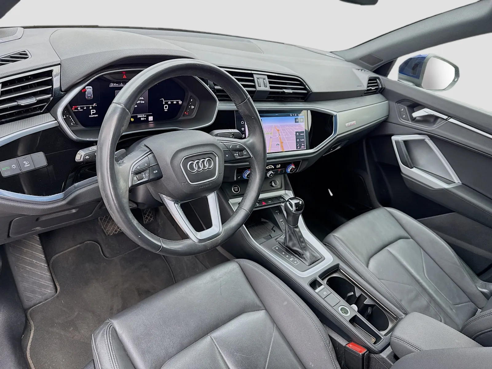 2021 Audi Q3 S line Premium Plus photo 3