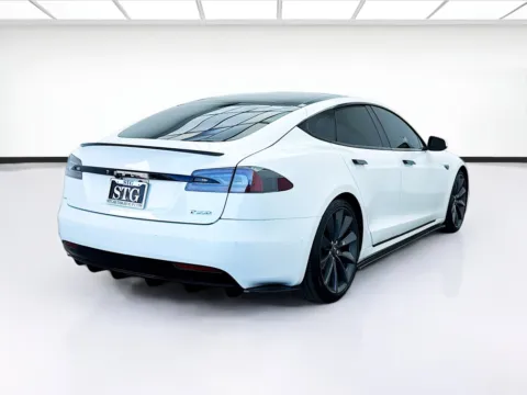 More photos of 2016 Tesla Model S P90D at STG Bellflower, CA