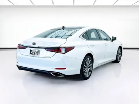 More photos of 2020 Lexus ES 350 at STG Bellflower, CA